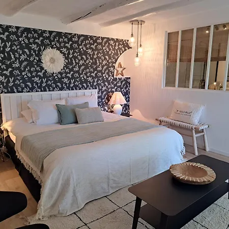 Le De Sophie Valernes