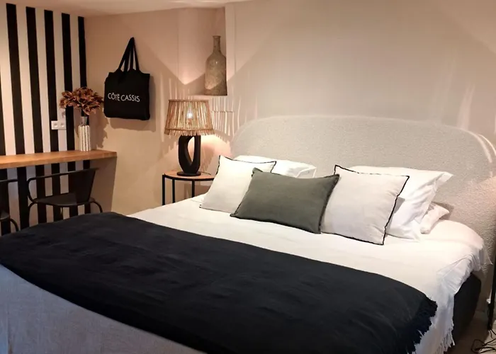 فندق Le De Sophie Valernes