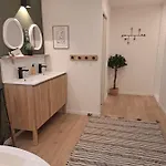 Le De Sophie Hotel Valernes