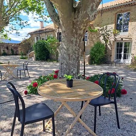 Le De Sophie Valernes