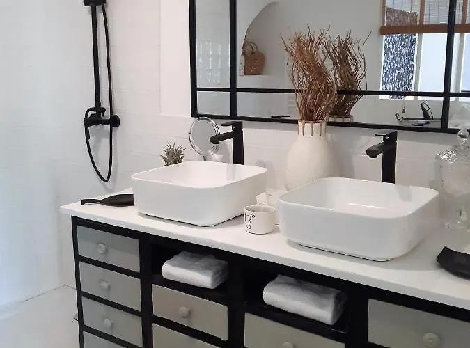 Le De Sophie Hotel Valernes